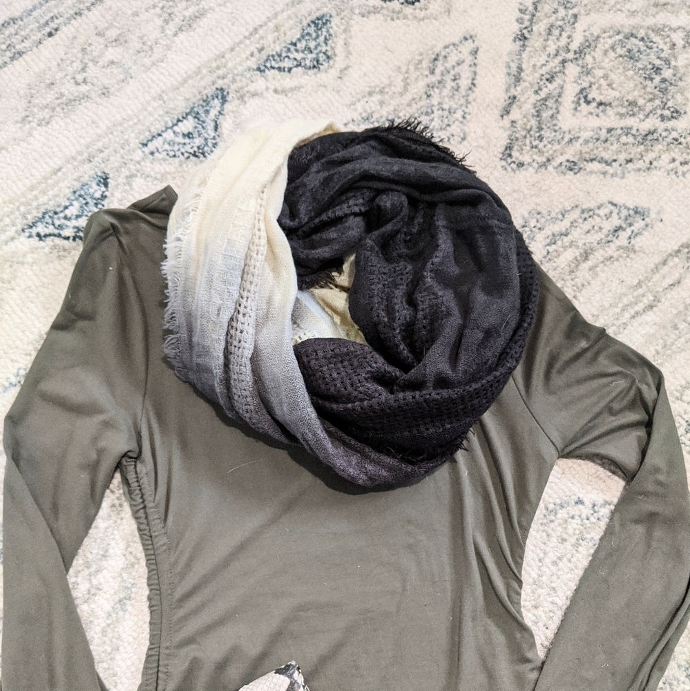 Infinity scarf - Picture 5 of 5